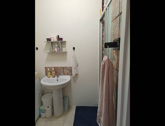 3 BEDROOM HOUSE FOR SALE IN BOUGHTON